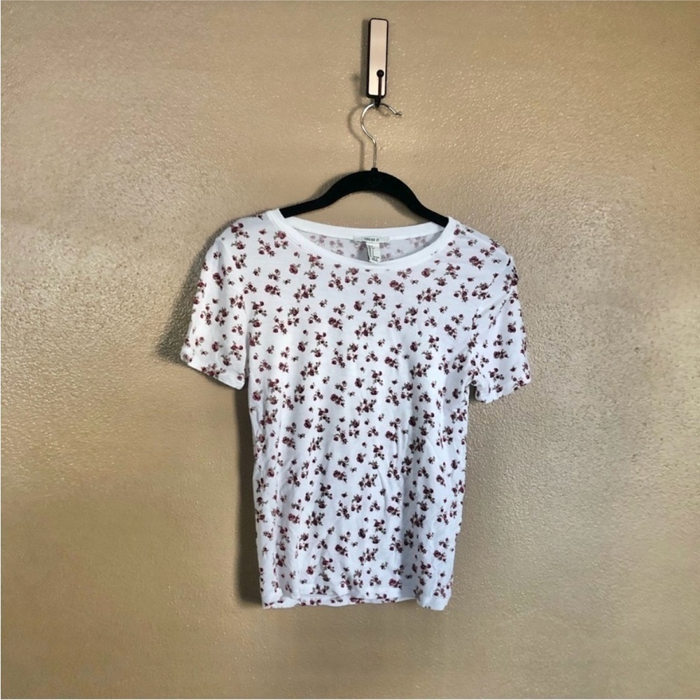 Forever 21 Dainty Pink Floral TShirt Size S